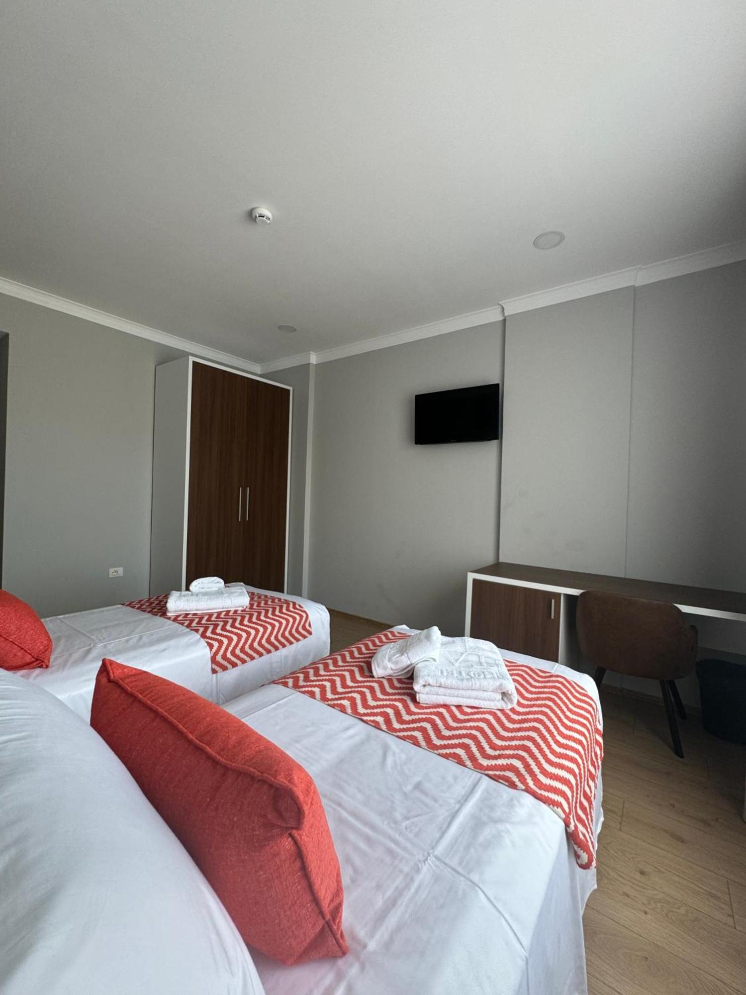 Hotel Britania Влёра Номер фото