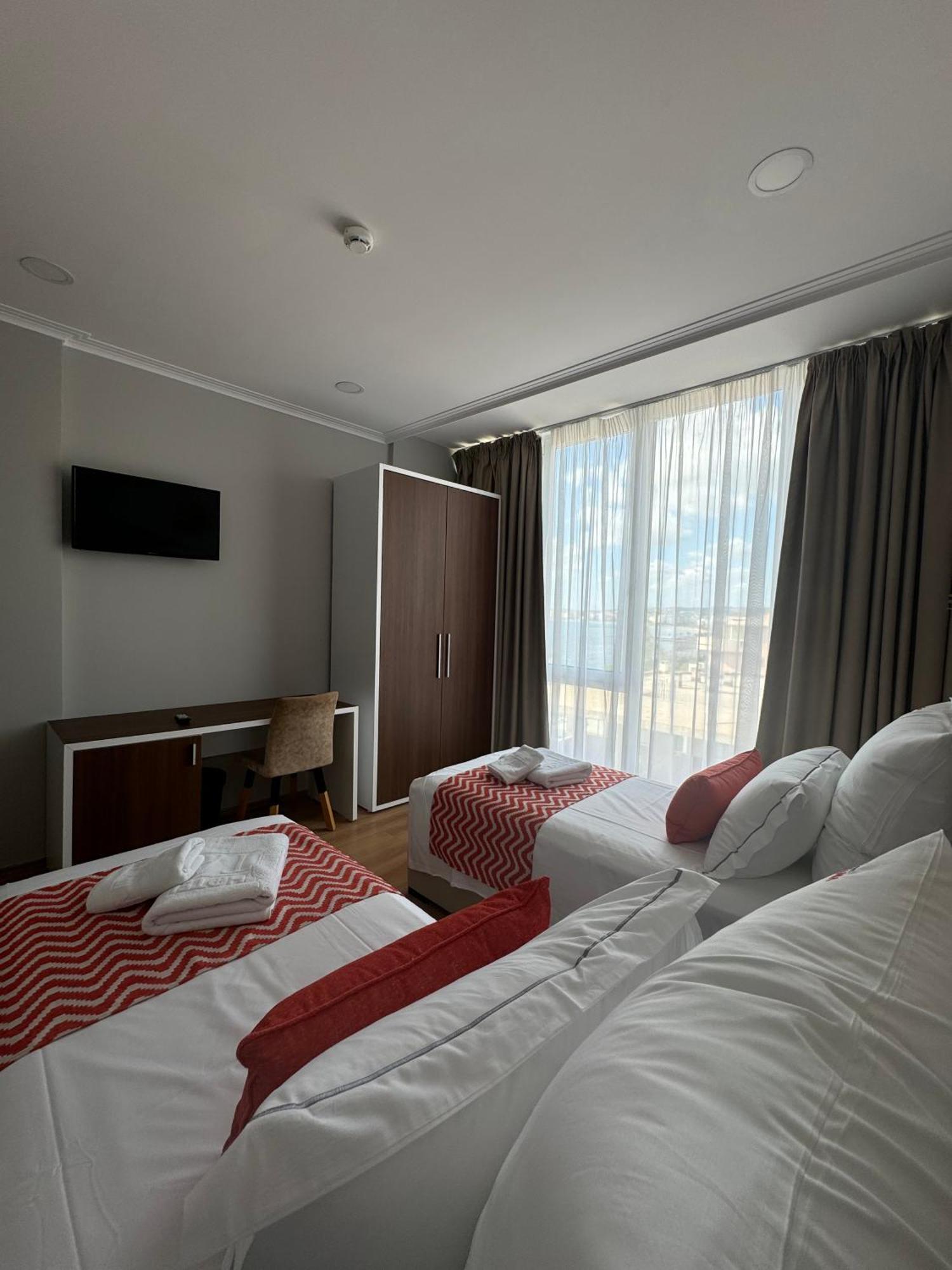Hotel Britania Влёра Номер фото
