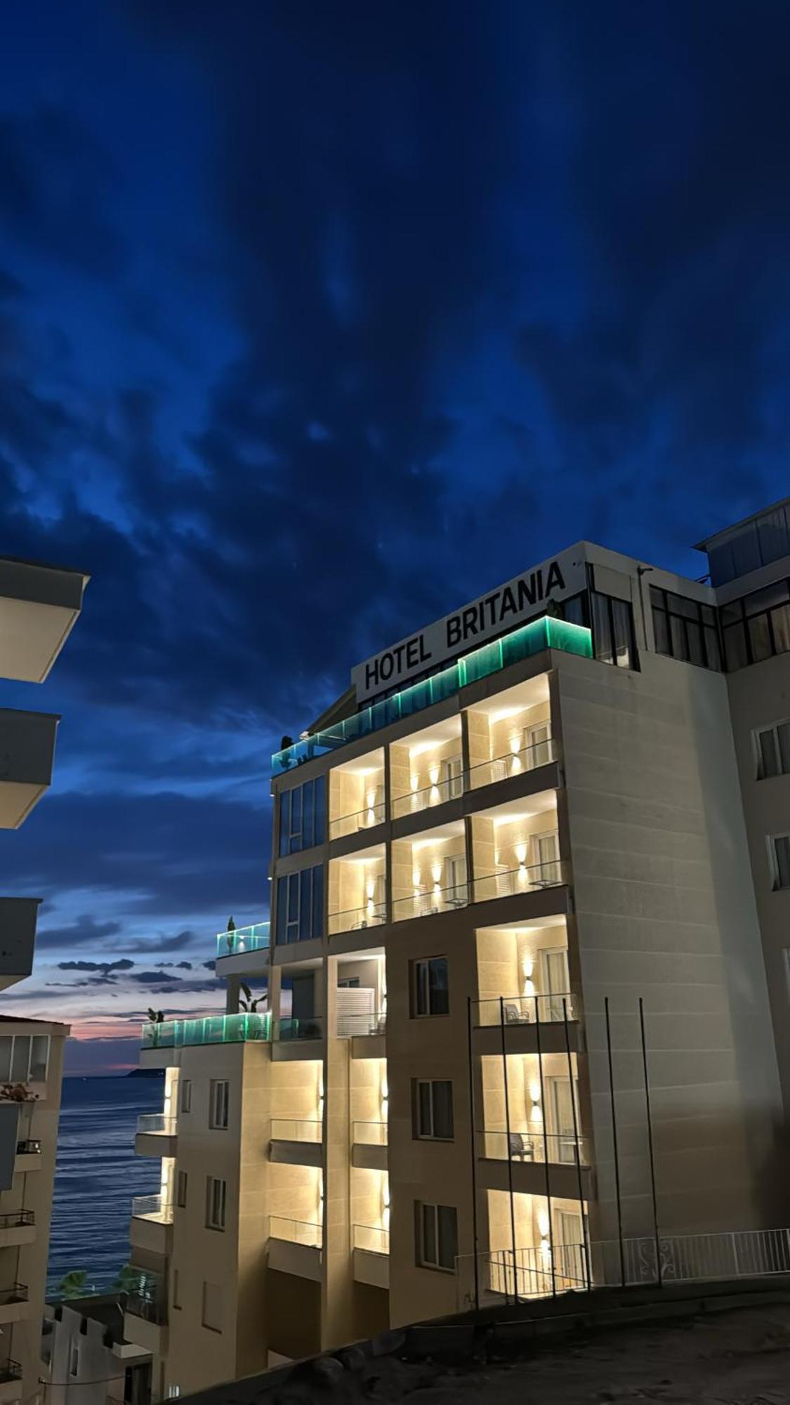 Hotel Britania Влёра Экстерьер фото